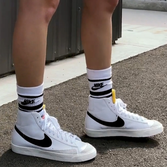 Nike Shoes - Nike Blazer Mid 77 Sneakers, Women's Size 6.5